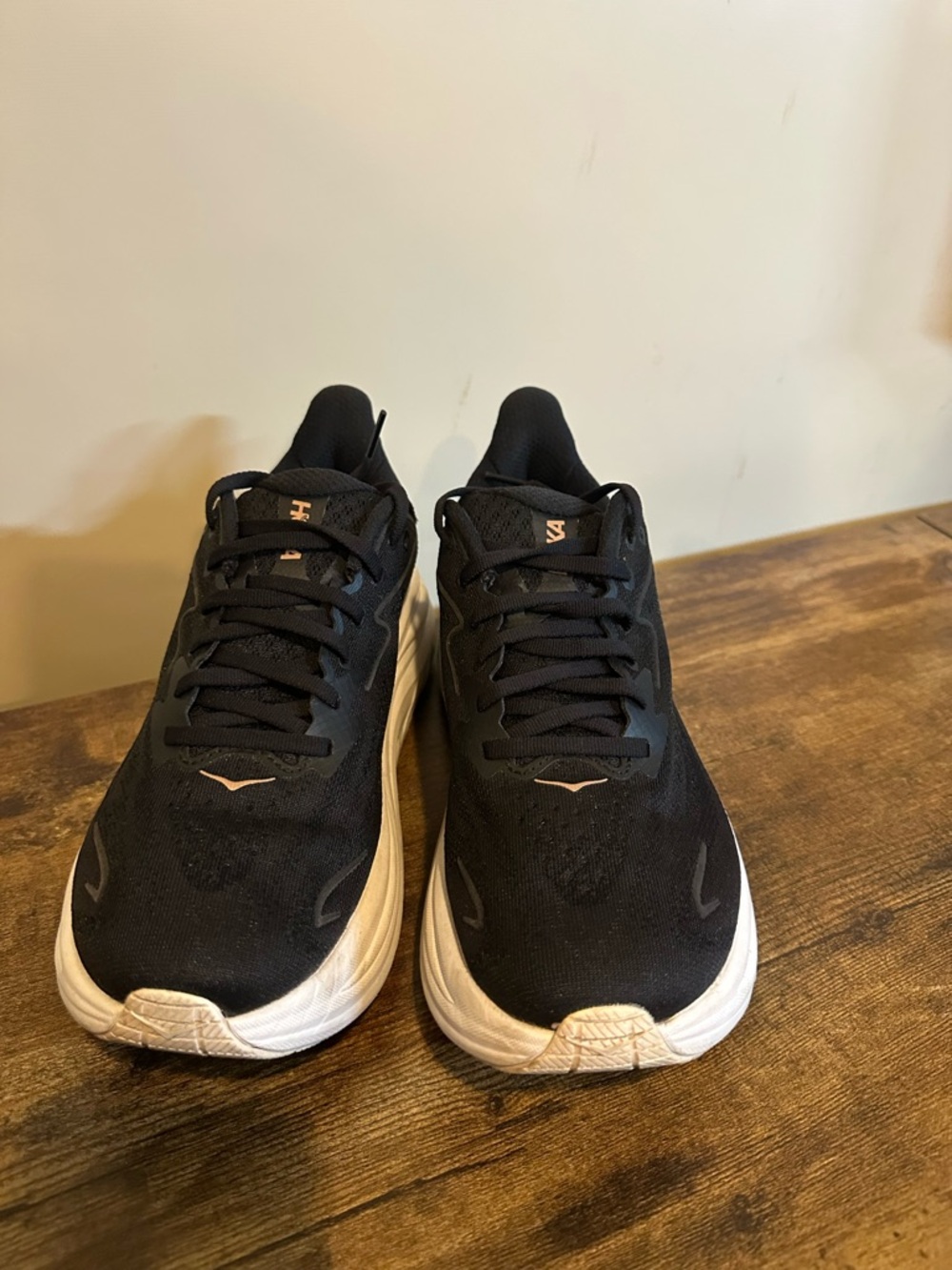 HOKA Women’s Black Running Shoes with White Clifton 10 - Picture 2 of 7